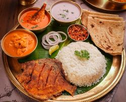Fish curry thali