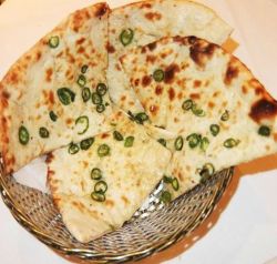 Garlic & Chilli Naan